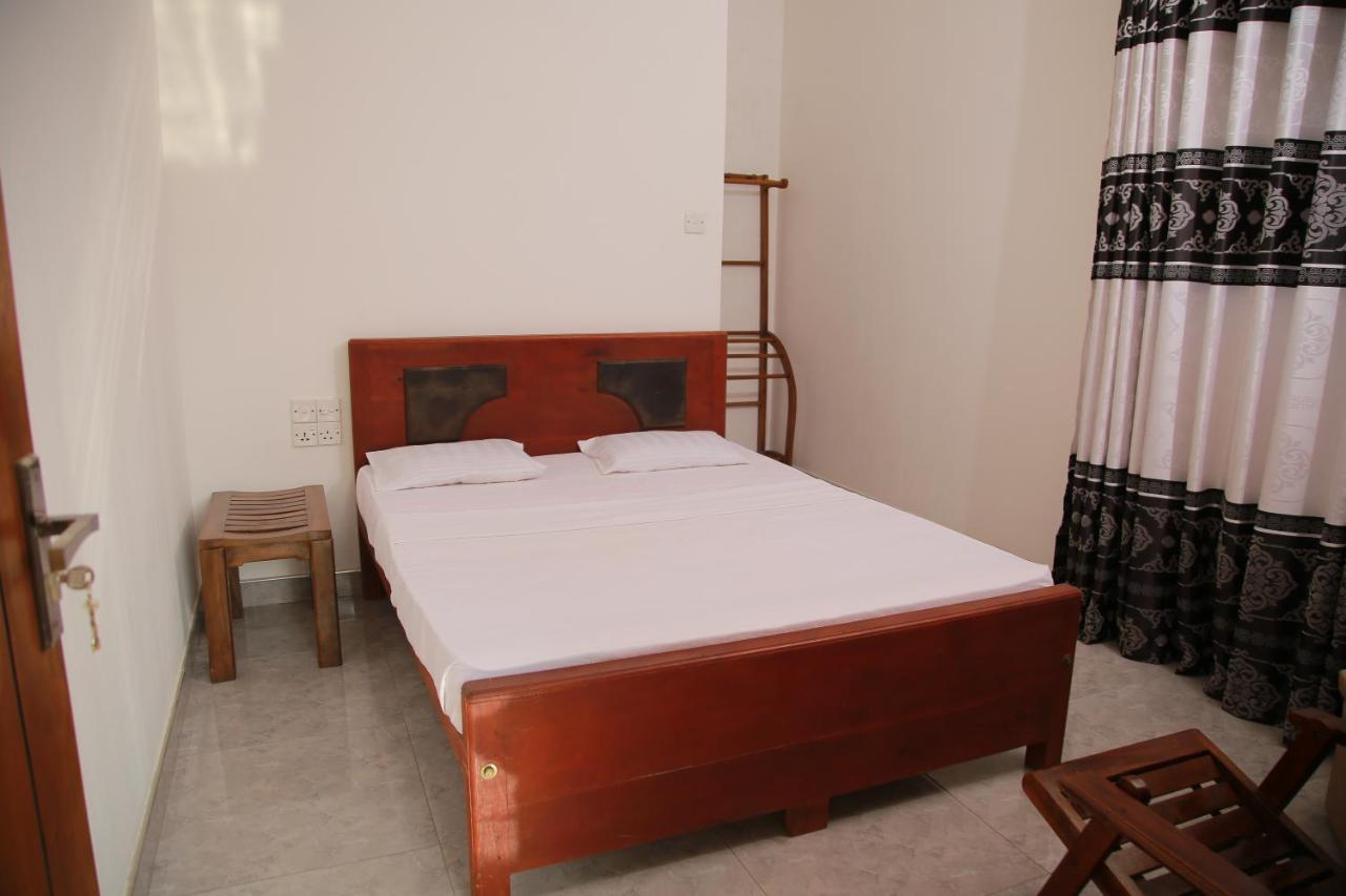Guruge Guest House Ahangama Kültér fotó