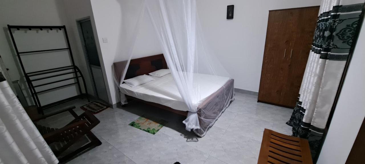 Guruge Guest House Ahangama Kültér fotó